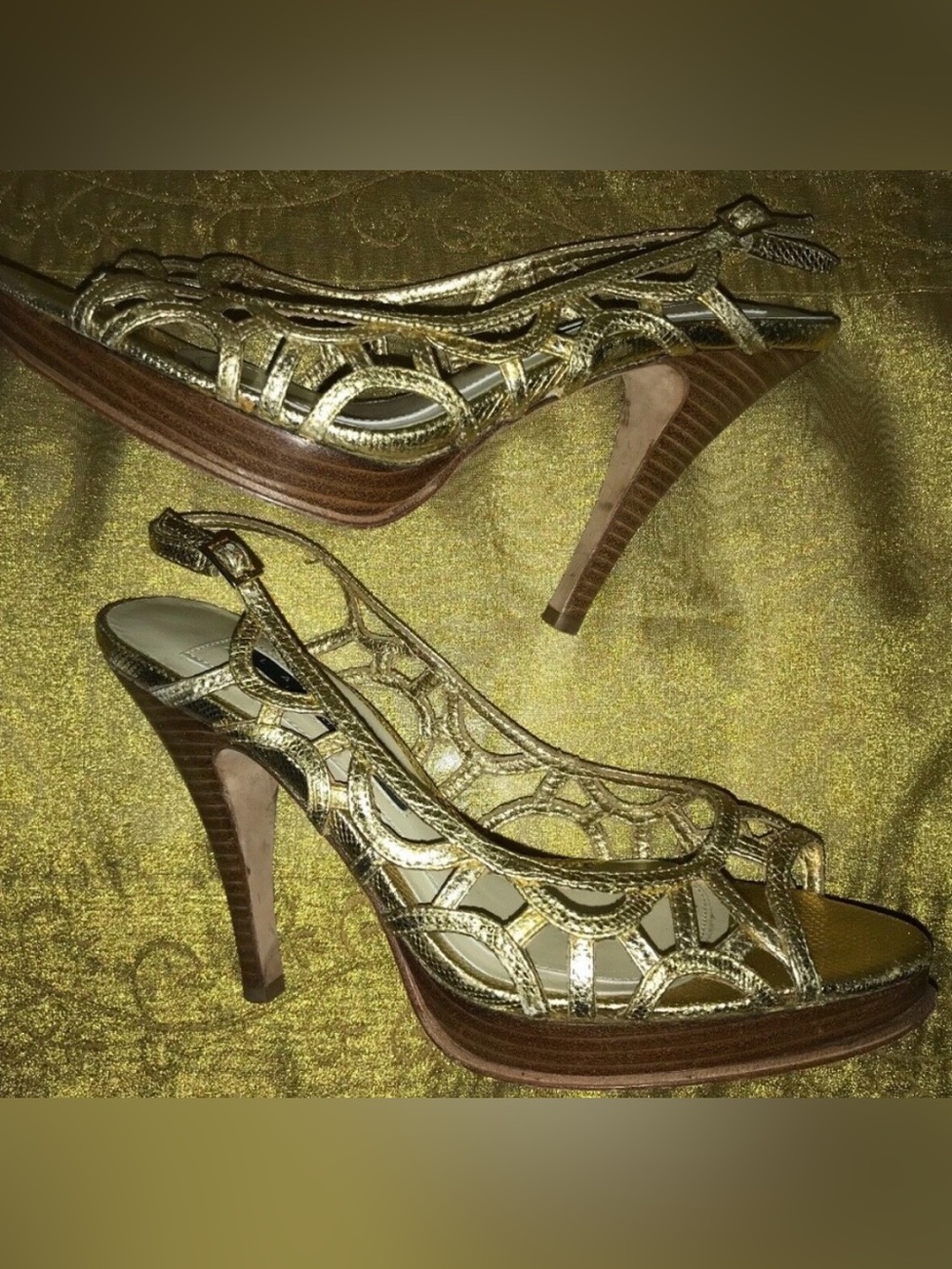 Laundry Shelli Segal Laundry Gold Slingback Open Toe Heeled Shoes